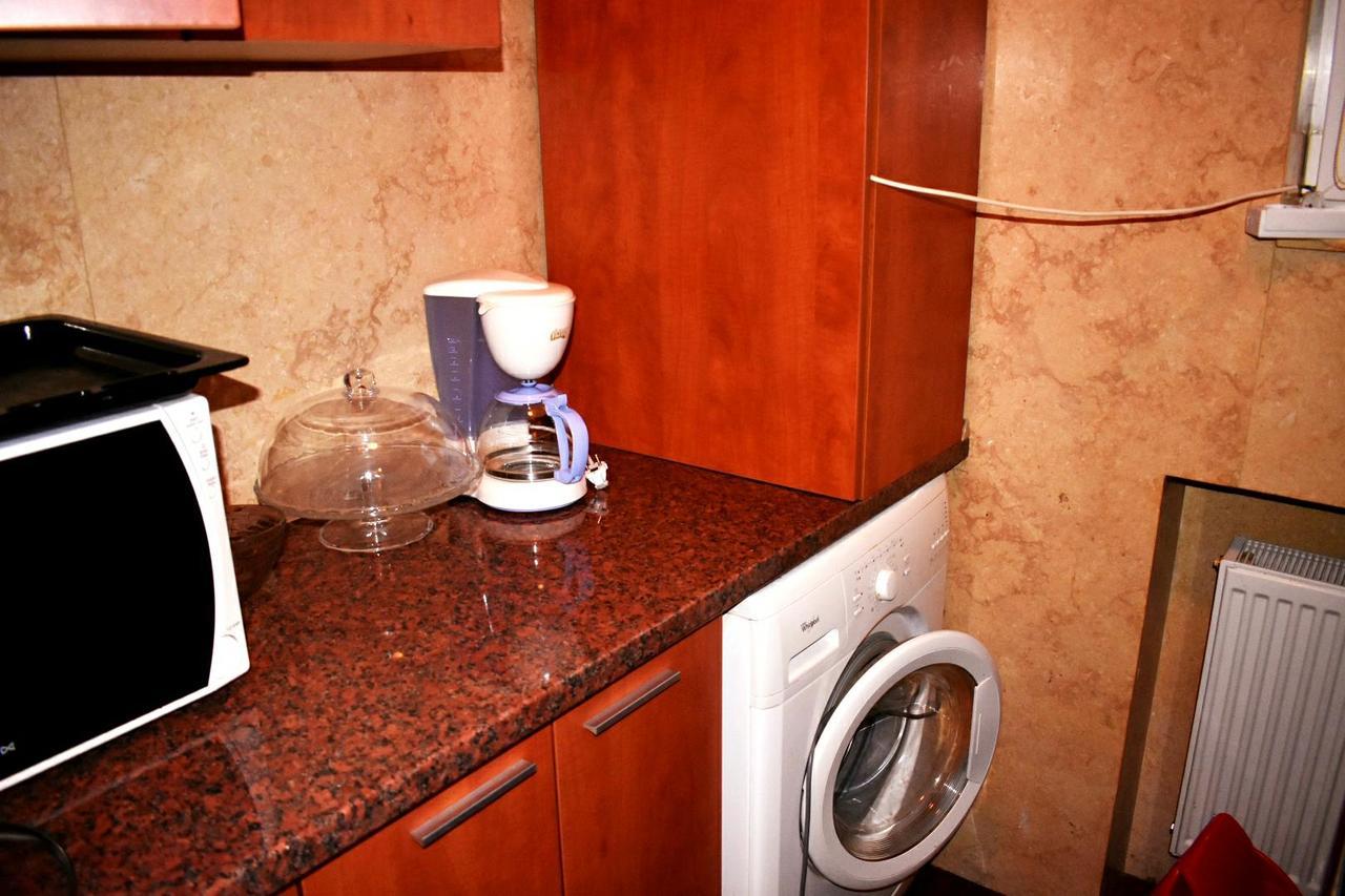 Grand Central Accomodation Sala Palatului Bucarest Esterno foto
